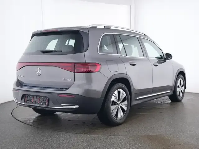 Mercedes-Benz EQB 350