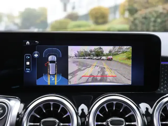 Mercedes-Benz GLB 250