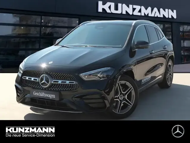 Mercedes-Benz GLA 220