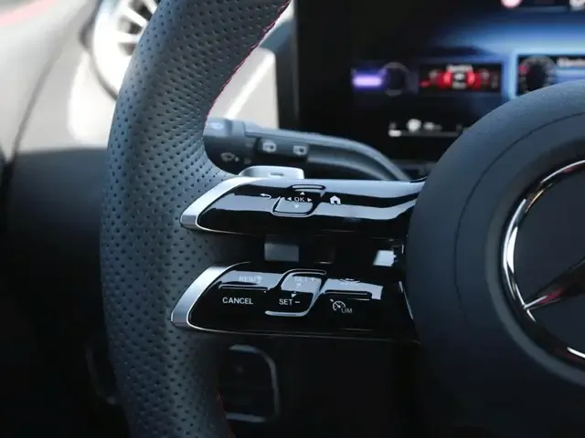 Mercedes-Benz GLA 220