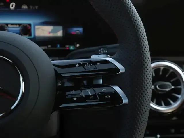 Mercedes-Benz GLA 220