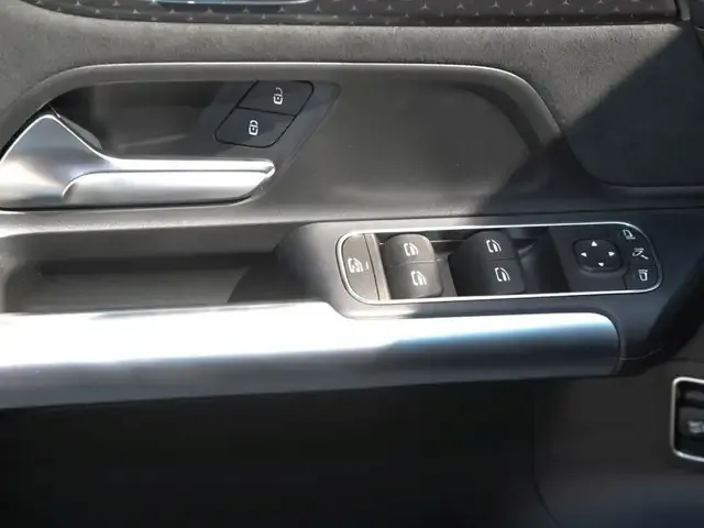 Mercedes-Benz GLA 220