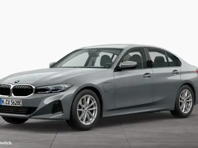 BMW 330