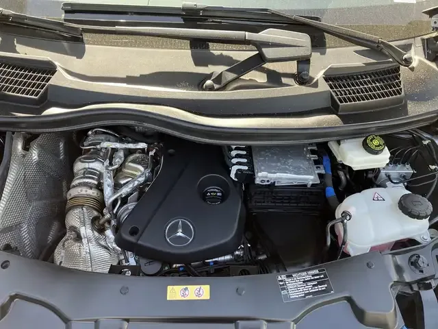 Mercedes-Benz V 250
