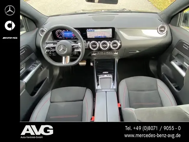 Mercedes-Benz GLA 220
