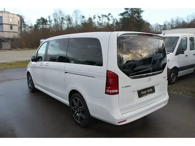 Mercedes-Benz V 300