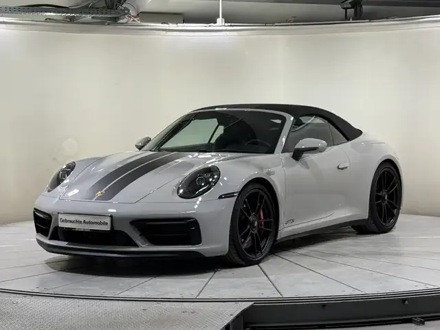 Porsche 992