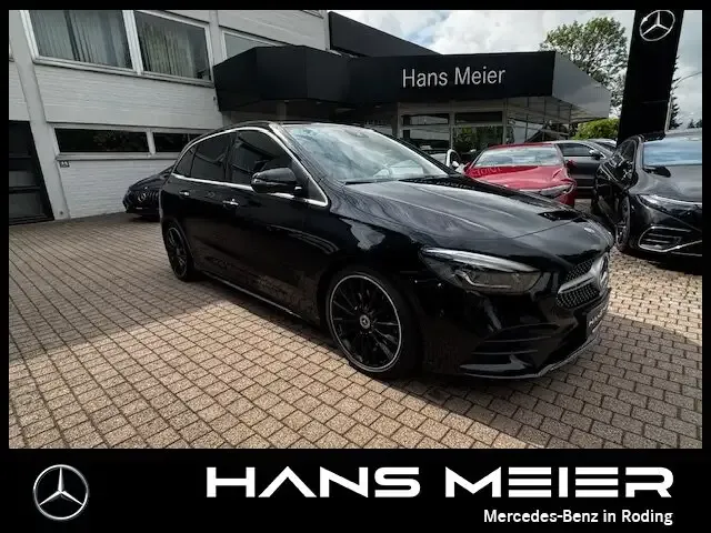 Mercedes-Benz B 220