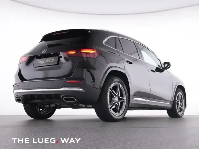 Mercedes-Benz GLA 200