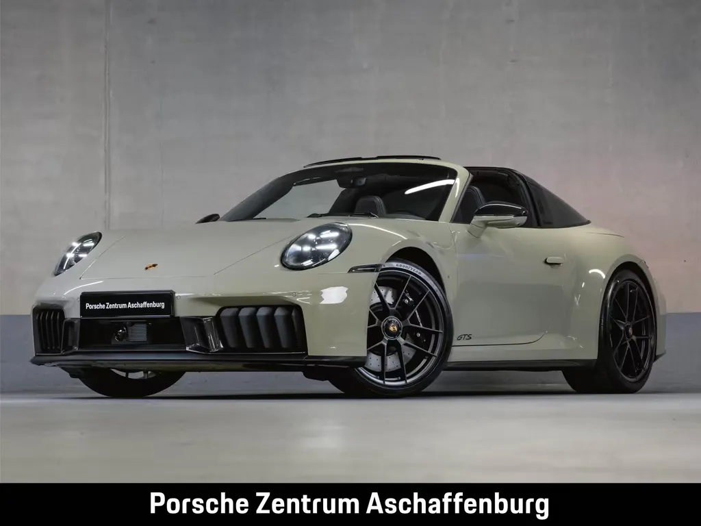 Porsche 992