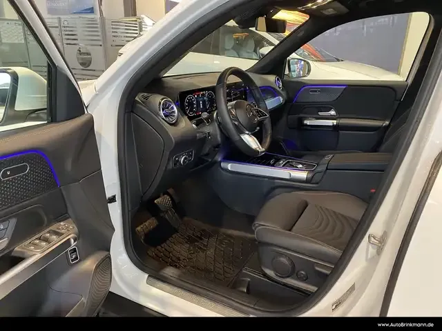 Mercedes-Benz GLB 200