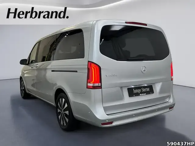 Mercedes-Benz V 220