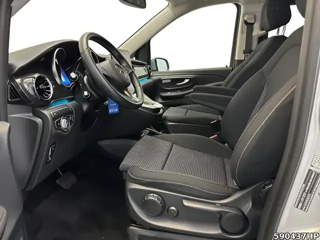Mercedes-Benz V 220