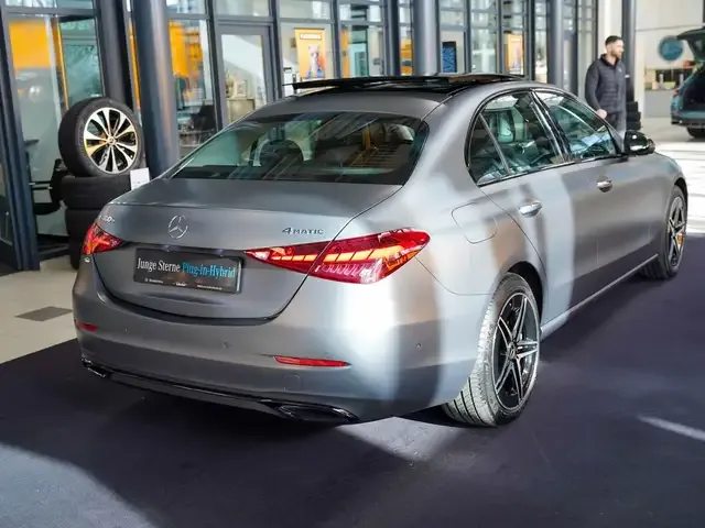 Mercedes-Benz C 400