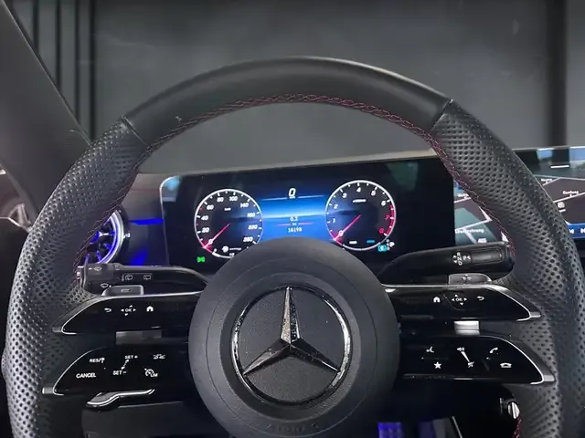 Mercedes-Benz CLA 180