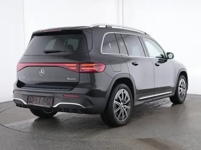 Mercedes-Benz EQB 300