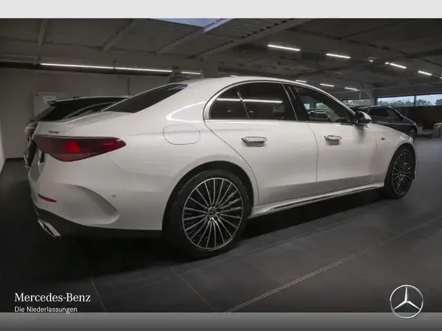Mercedes-Benz E 400