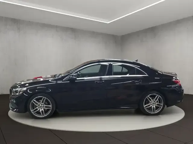 Mercedes-Benz CLA 180