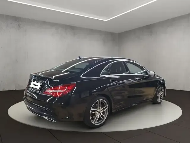 Mercedes-Benz CLA 180