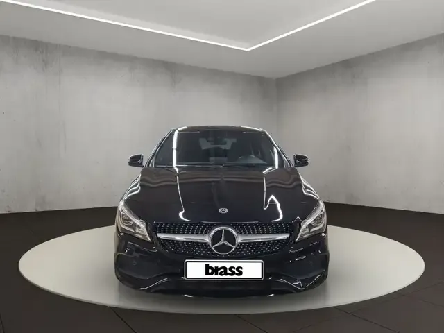 Mercedes-Benz CLA 180