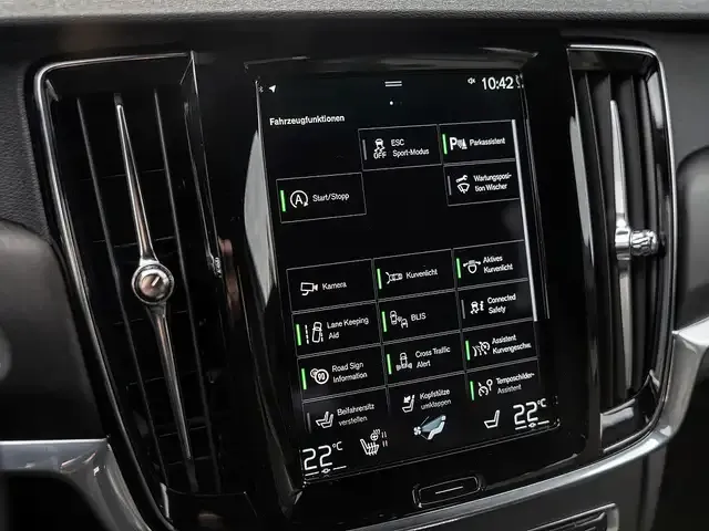 Volvo V90 Cross Country