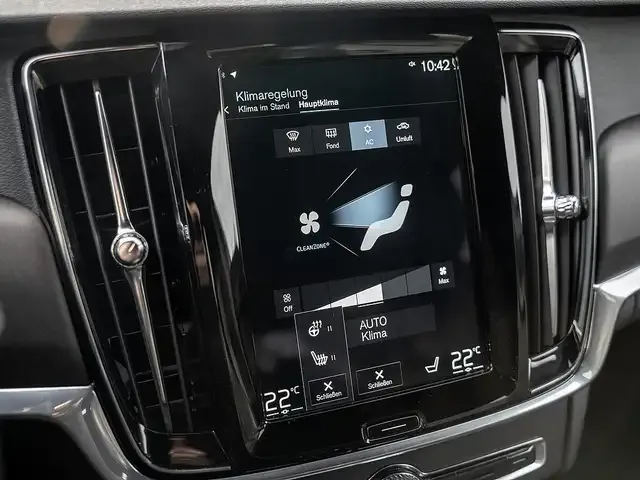 Volvo V90 Cross Country