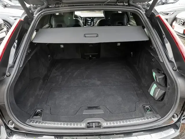 Volvo V90 Cross Country