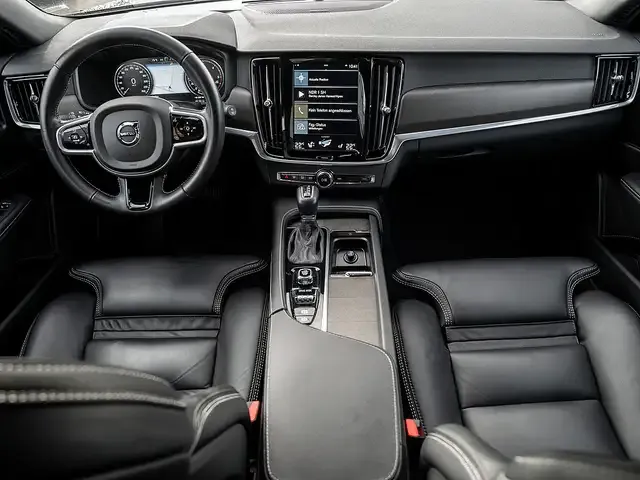 Volvo V90 Cross Country