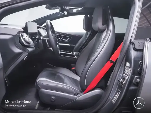 Mercedes-Benz EQE 300