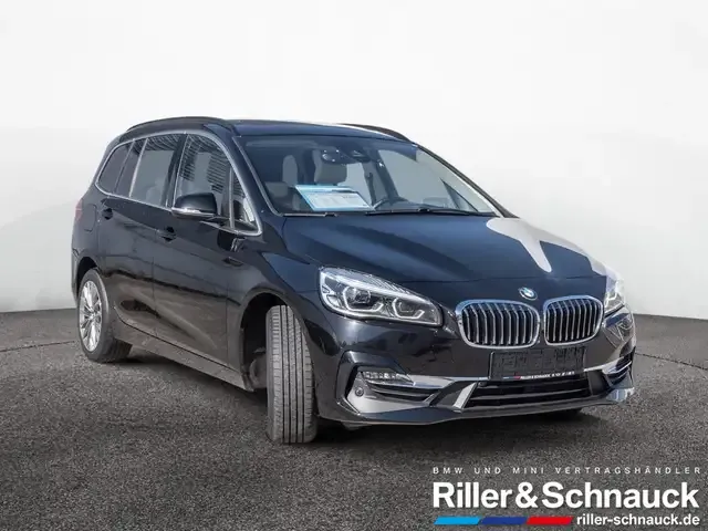 BMW 218