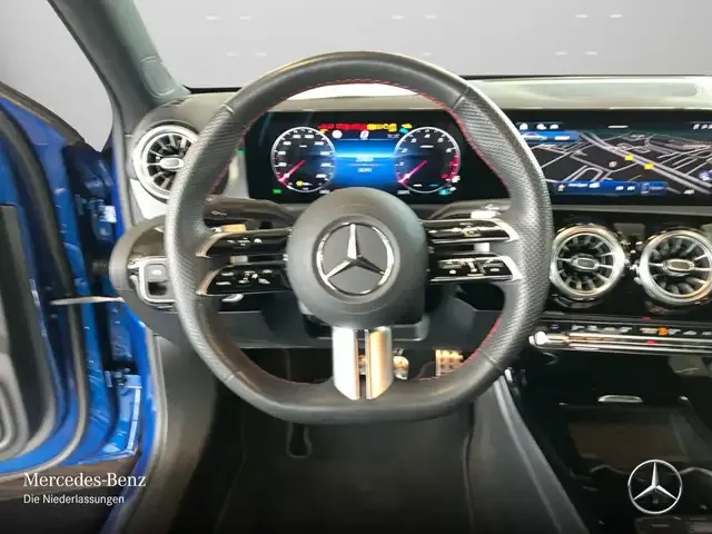 Mercedes-Benz A 220