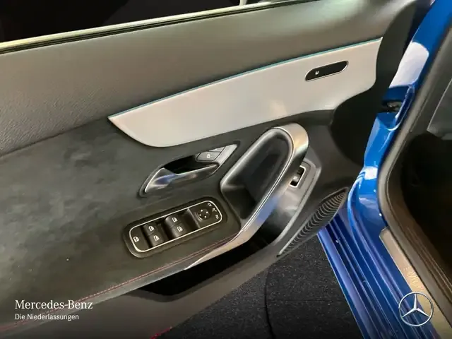 Mercedes-Benz A 220