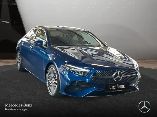 Mercedes-Benz A 220