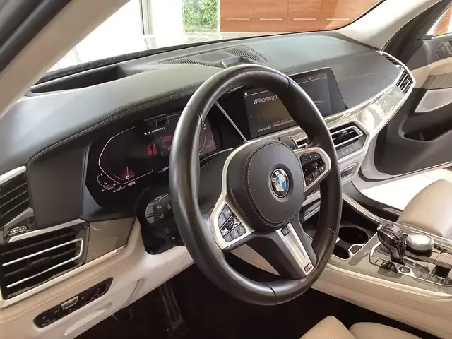 BMW X7 M