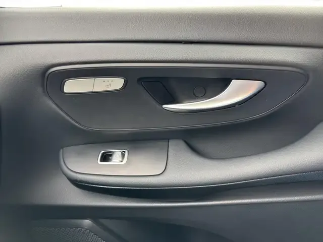 Mercedes-Benz EQV 300