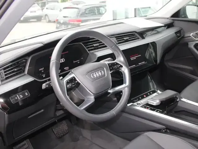 Audi Q8 e-tron