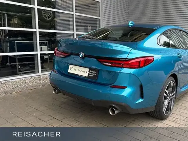BMW 220