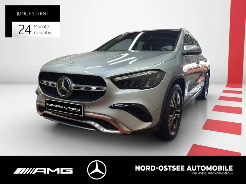 Mercedes-Benz GLA 200