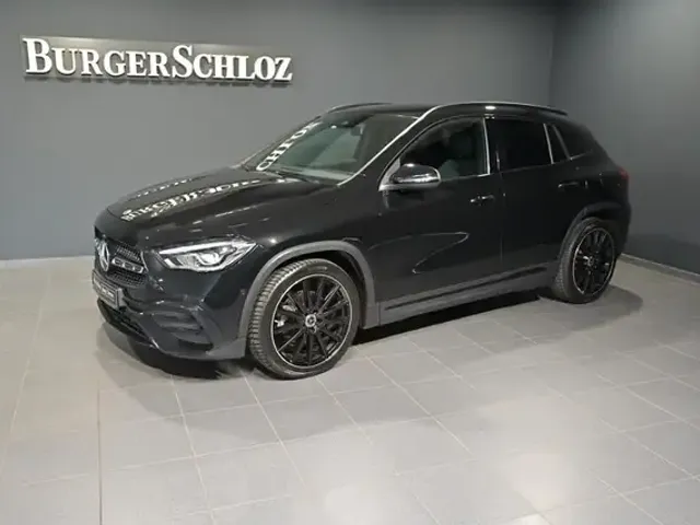 Mercedes-Benz GLA 200