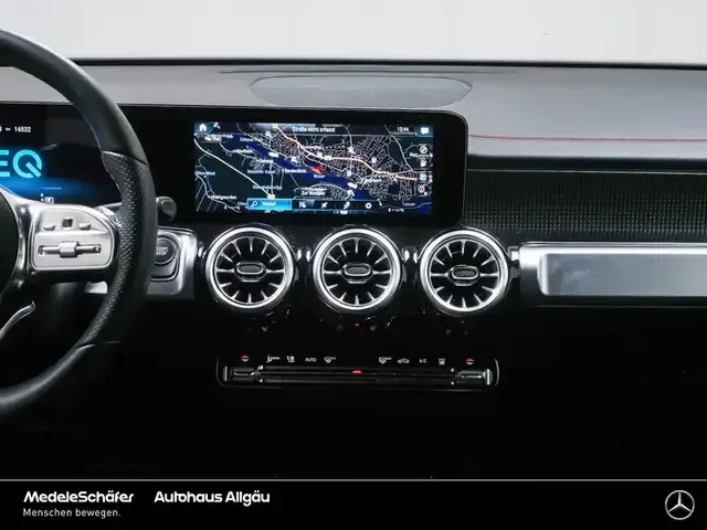 Mercedes-Benz EQB 300