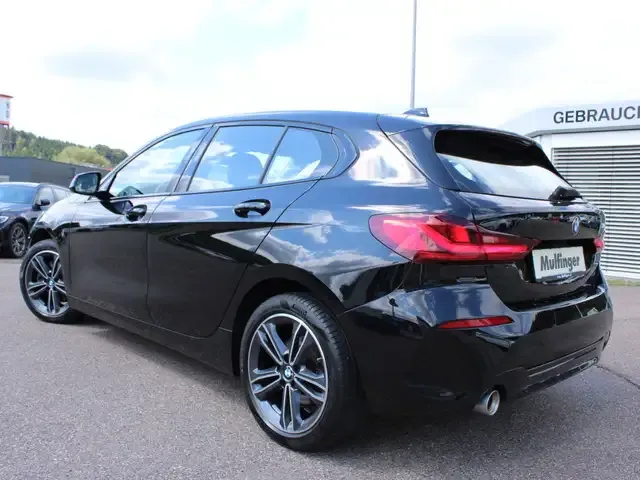 BMW 118