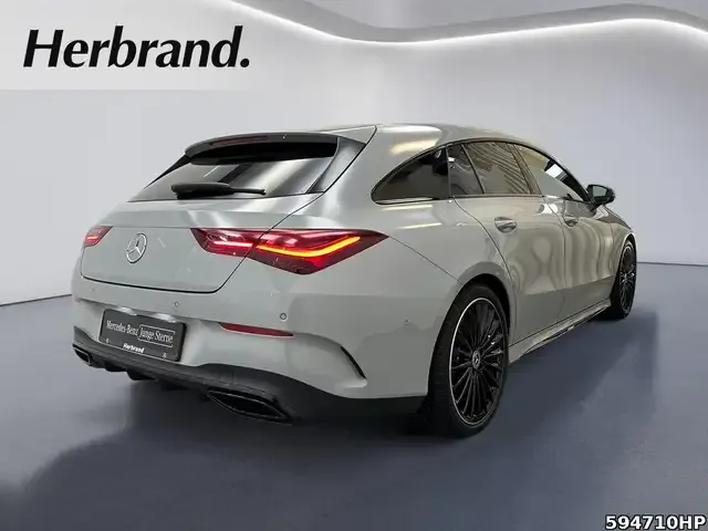 Mercedes-Benz CLA 200