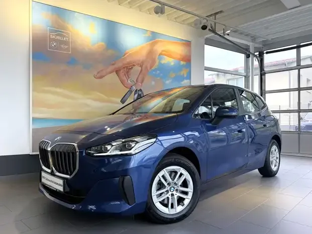 BMW 218
