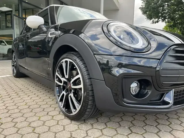 MINI Cooper Clubman