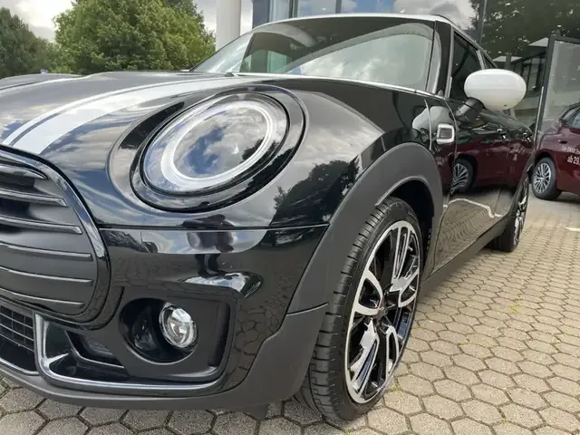 MINI Cooper Clubman