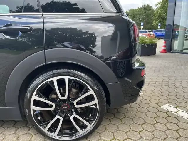MINI Cooper Clubman