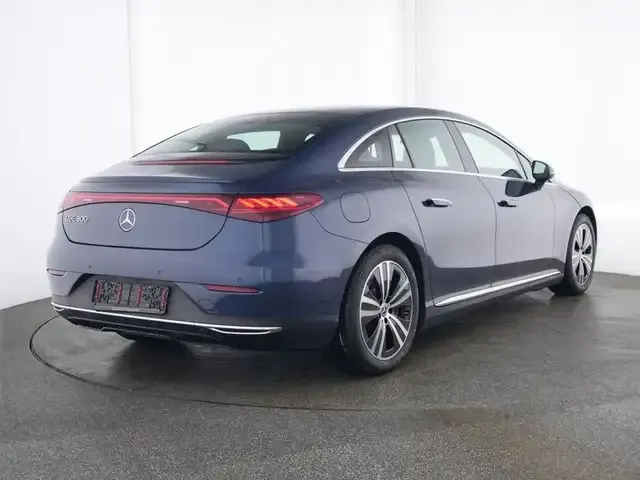 Mercedes-Benz EQE 300