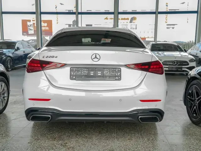 Mercedes-Benz C 220