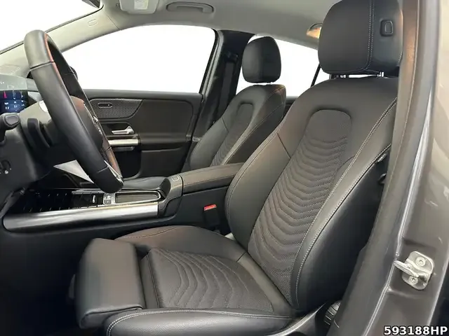 Mercedes-Benz GLA 220