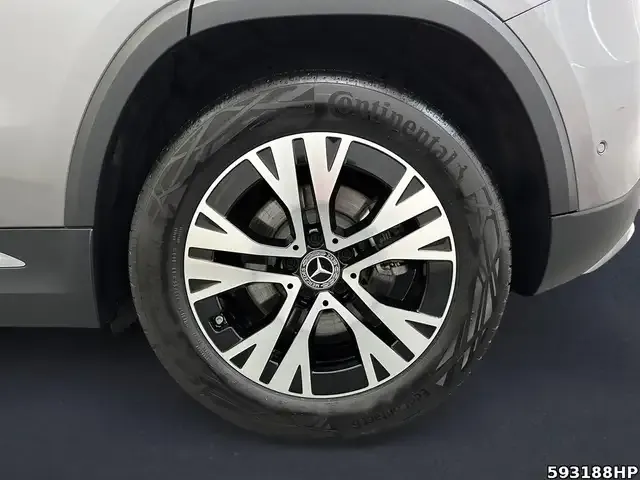 Mercedes-Benz GLA 220